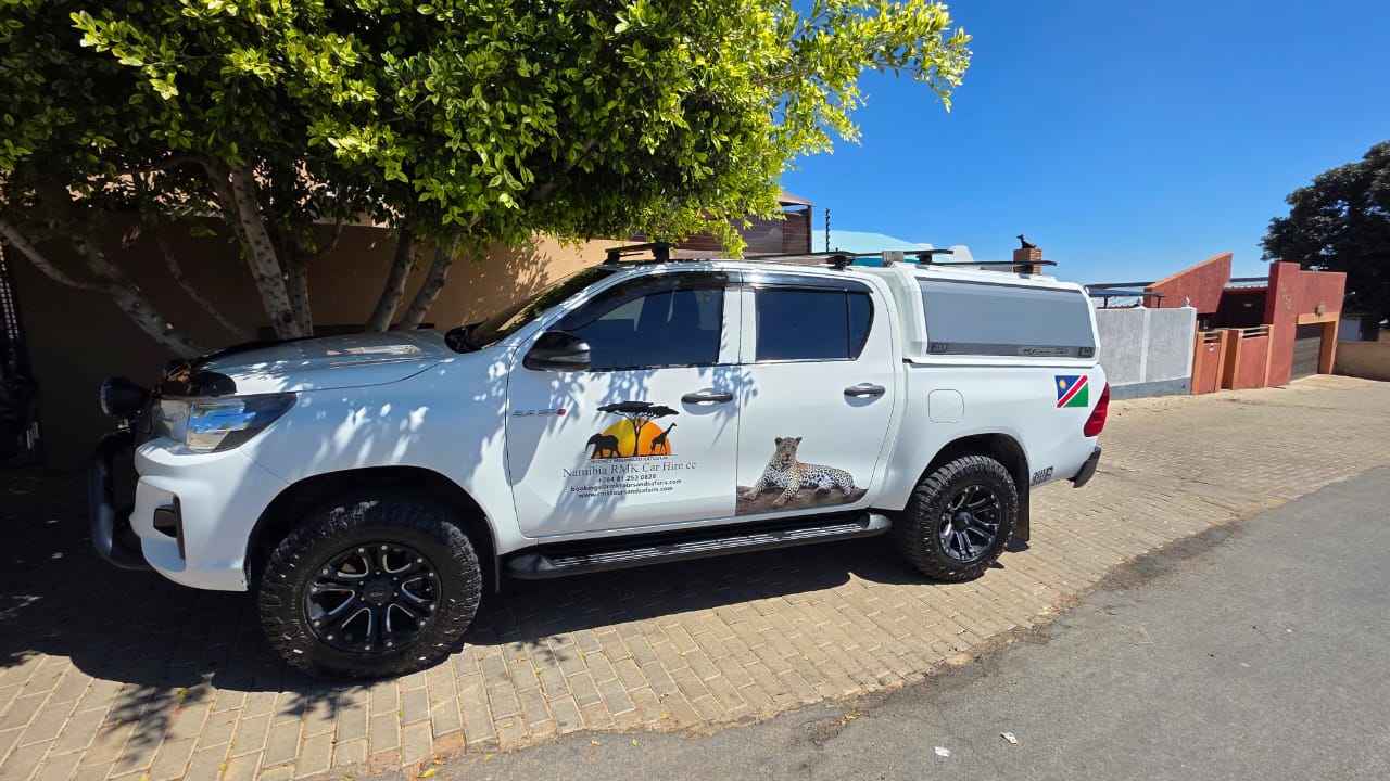 4×4 Toyota Hilux Standard Double Cab